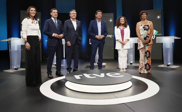 Dos visiones contrapuestas sobre Andalucía chocan en el primer debate electoral