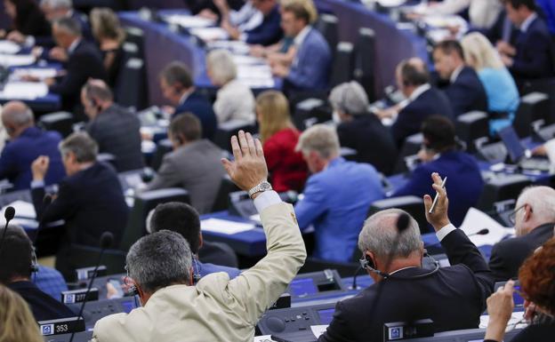 La UE acuerda exigir un 40% de mujeres en los puestos de dirección