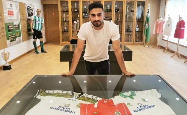 El Racing incorpora al central Rubén González