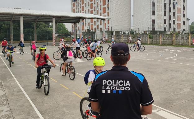 Las bicicletas también son para el colegio