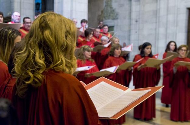 La Camerata Coral de la UC abre el ciclo 'Música en los Barrios' en la iglesia de San Francisco