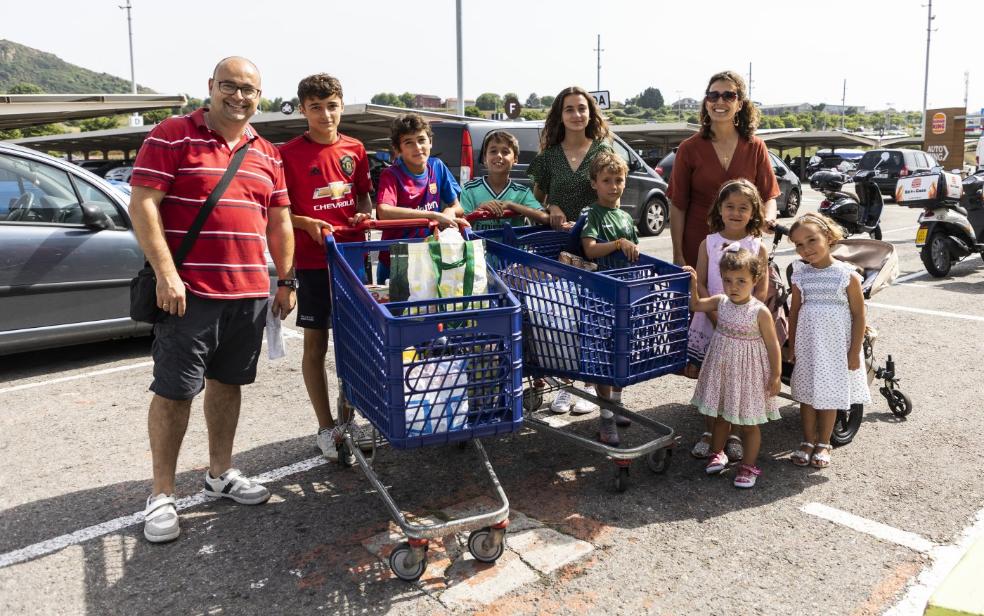 En el súper con Teresa, Esteban y sus 9 hijos