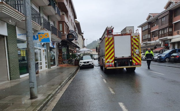 Revuelo en Unquera por el fuego originado en la cocina de Los Toneles