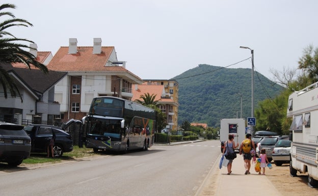 Un autobús lanzadera a Berria y el Museo de la Historia Conservera, en el Plan de Sostenibilidad Turistica de Santoña
