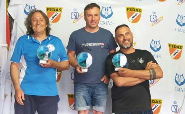 Ángel Cruz Gutiérrez se impone en el Campeonato Regional de Cazafotosub Apnea 2022