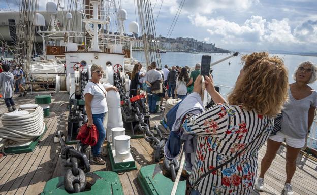 Miles de personas se apuntan a visitar Elcano