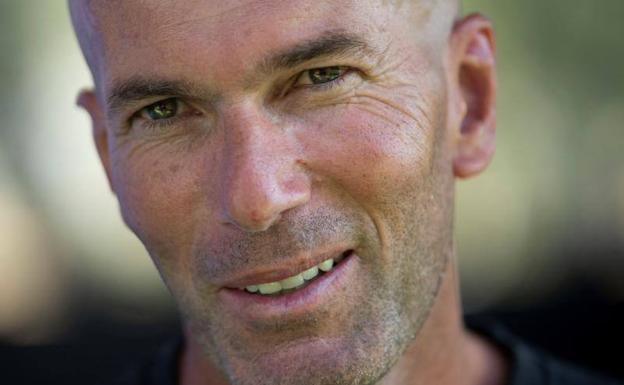 Zidane sueña con Francia, pero no descarta al PSG en el futuro