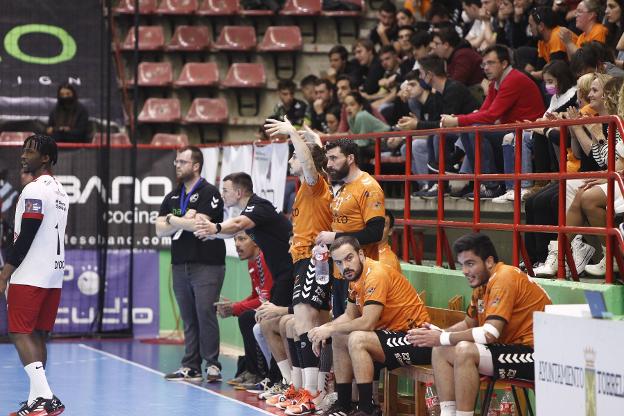 Nacho Torrescusa y Javi Campo seguirán junto a Álex Mozas