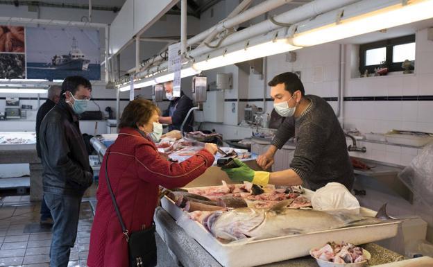 El desplome del consumo reduce el crecimiento del PIB al 0,2% hasta marzo