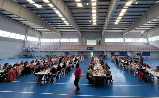 Unate desafía al frío y reúne a sus alumnos para celebrar el final de curso