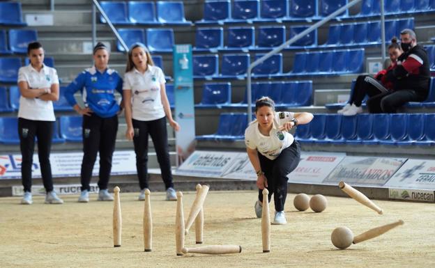 Peñacastillo vence con contundencia a Camargo y sentencia la Liga Femenina