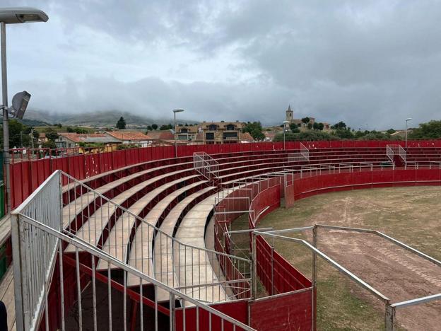 La corrida-novillada de Requejo llenará la plaza portátil, que amplía su capacidad