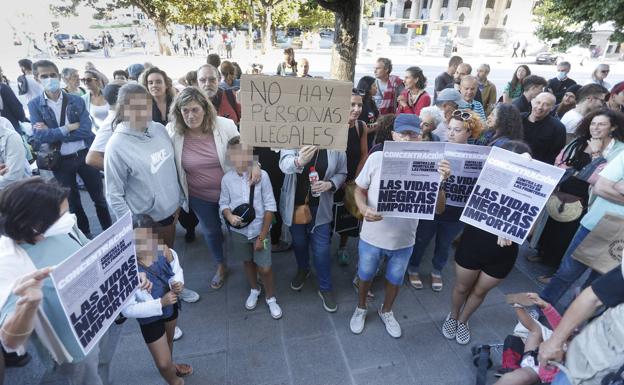 Protesta en Santander contra la «masacre de Melilla»