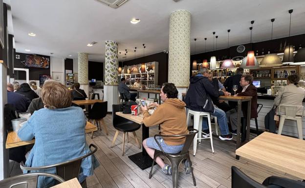 El menú del día de La Brújula desafía a la inflación en Santander