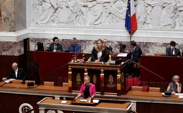 La izquierda francesa presenta una moción de censura contra el Gobierno