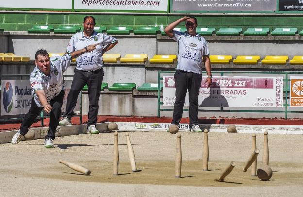 Oruña hurga en la herida de Pontejos