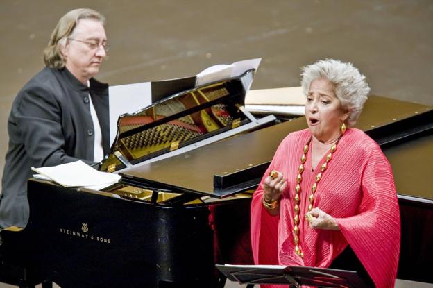 Música y Academia evoca la huella de la cantante Teresa Berganza en el Encuentro