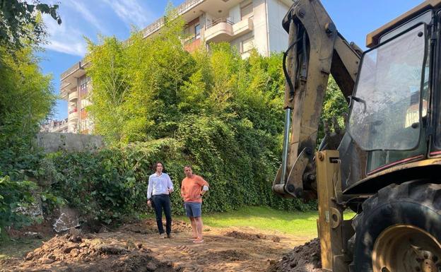 Arrancan las obras de mejora de la escalera junto al ambulatorio