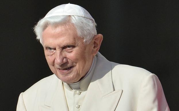 El verano «quietito orando» de Benedicto XVI