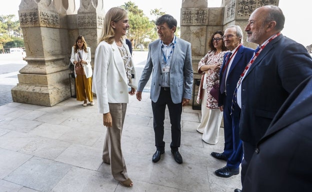 La infanta Cristina, conferenciante en la UIMP