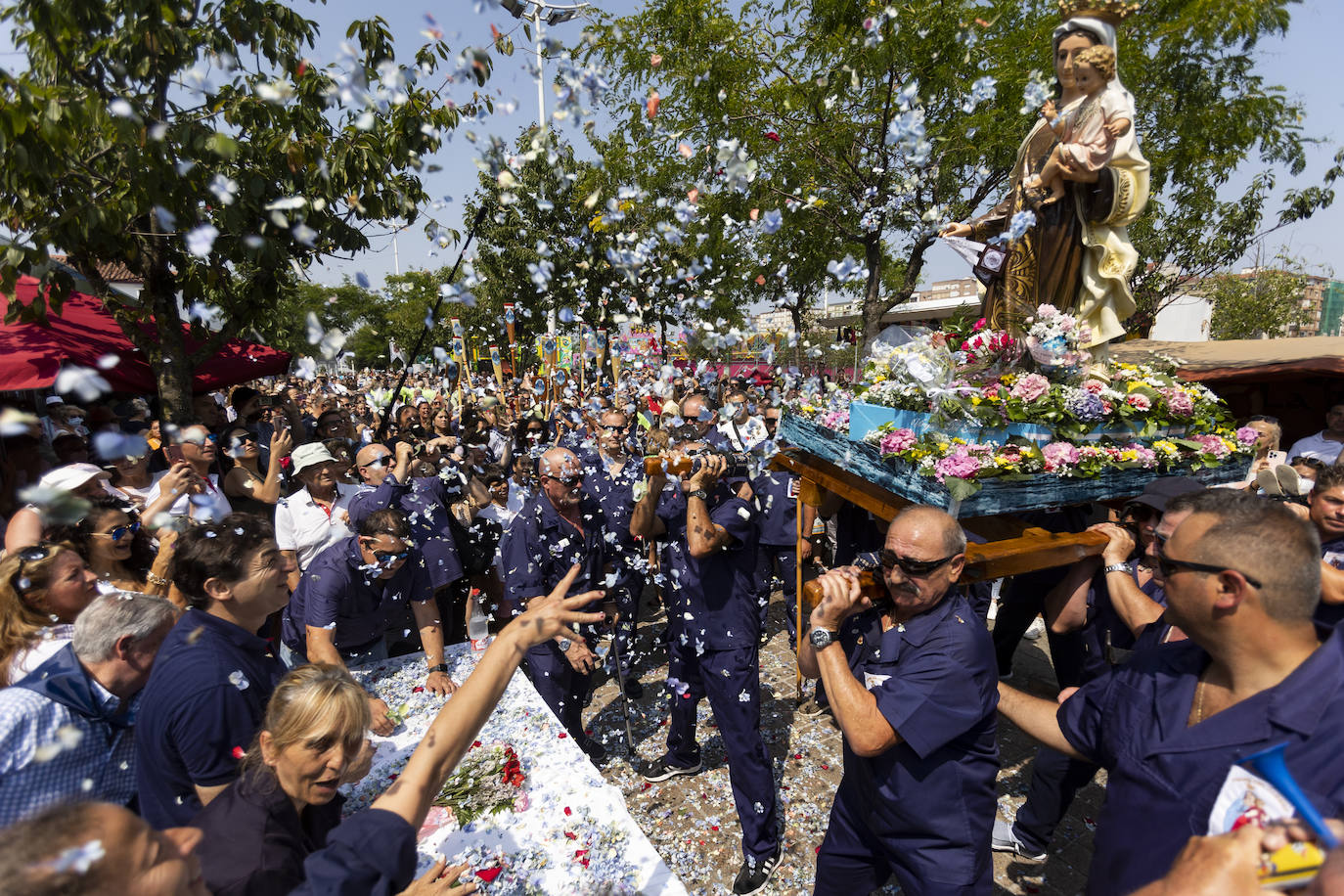 «Viva la Virgen del Carmen»