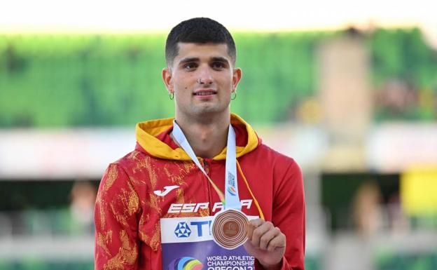 Asier Martínez se cubre de bronce