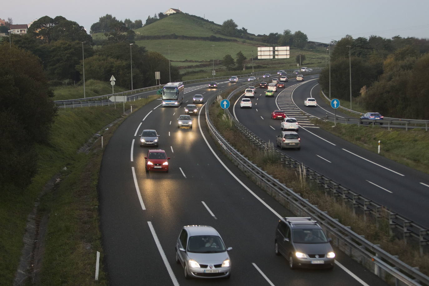 El Ministerio saca a información pública el tercer carril de la autovía A-67 tras cuatro años sin avances