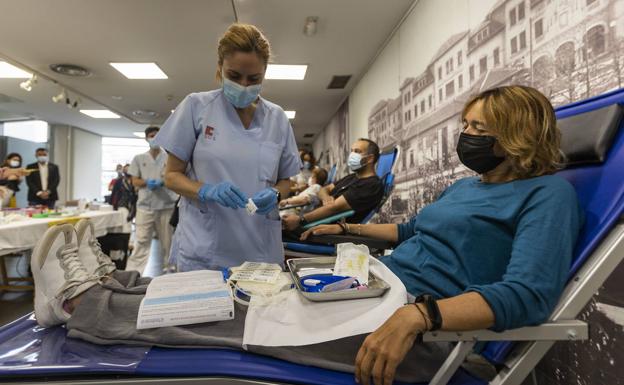 La Hermandad de Donantes de Sangre llama a donar y alerta de que las reservas son «muy bajas»
