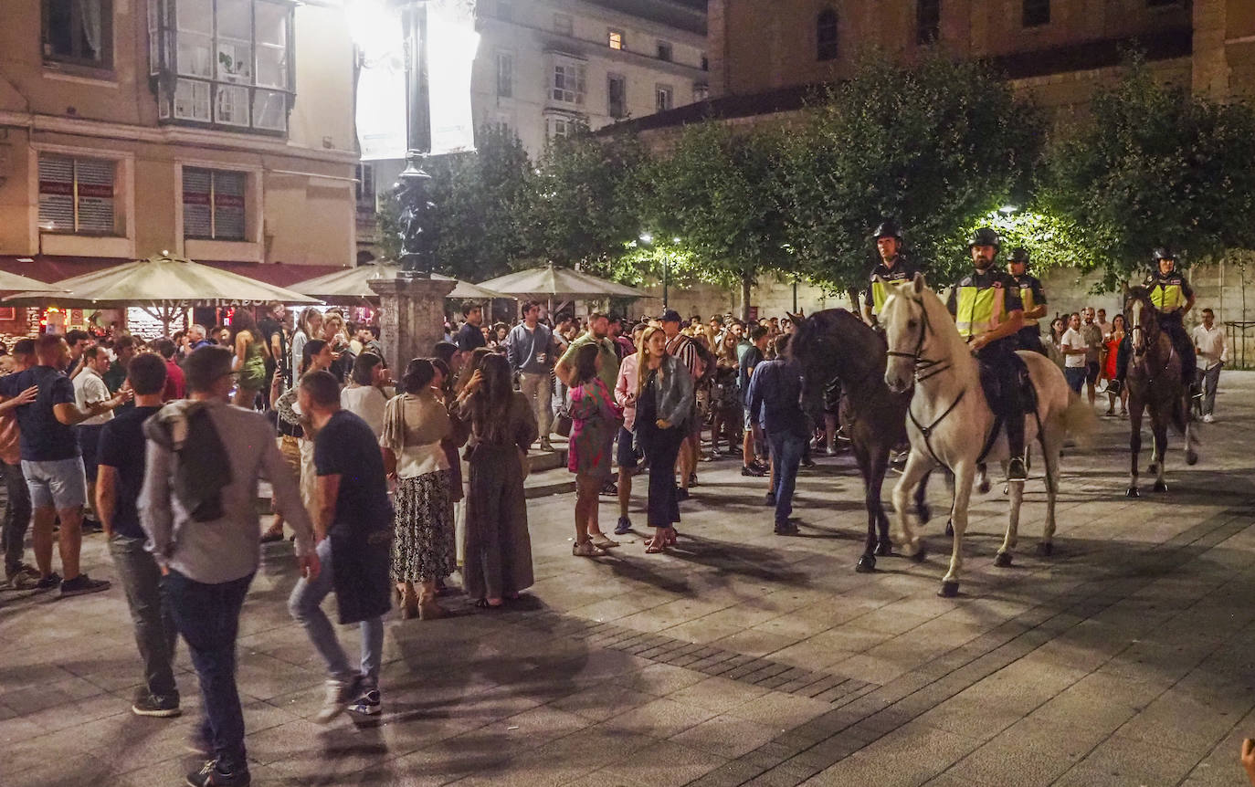 Noche vigilada a caballo en Santander