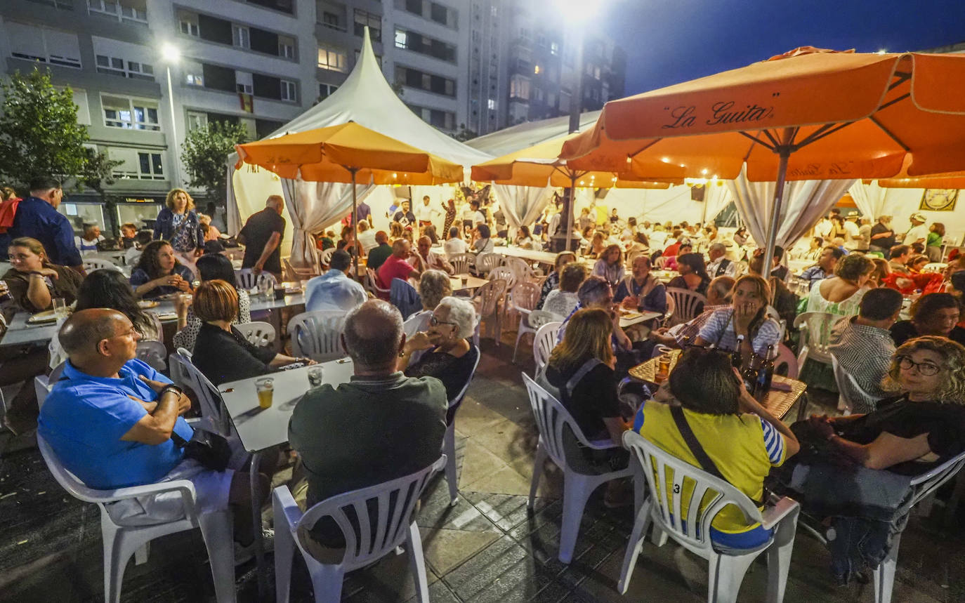 De caseta en caseta por la Plaza de México