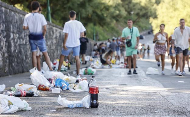 Santander pide ayuda a la población para mantener limpia la ciudad y frenar el botellón