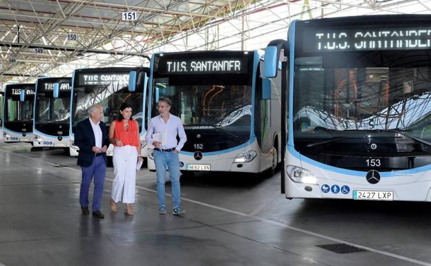 Seis nuevos autobuses híbridos se incorporan a la flota del TUS