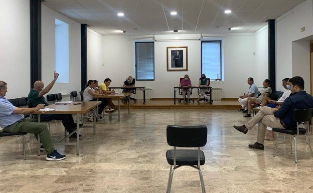 Entrambasaguas aprueba por unanimidad grabar los plenos para evitar nuevos malentendidos