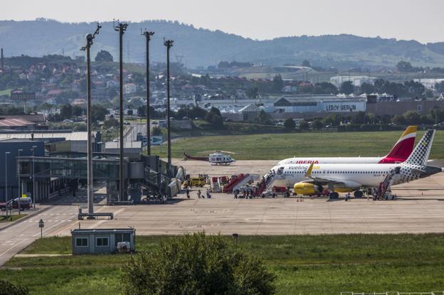 Vigo, Jerez y Granada, las rutas aéreas más subvencionadas en los contratos del Gobierno