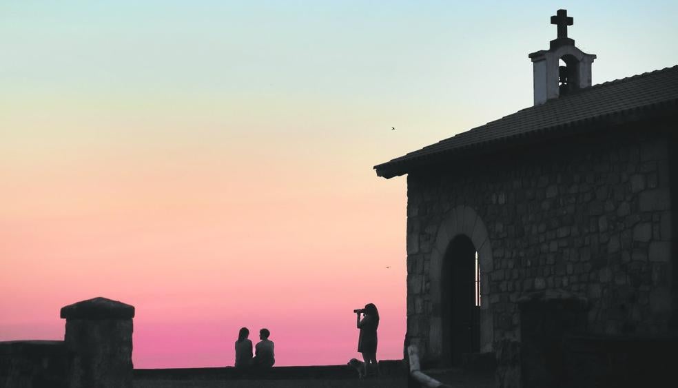 La vista de San Esteban en el Monte Corona