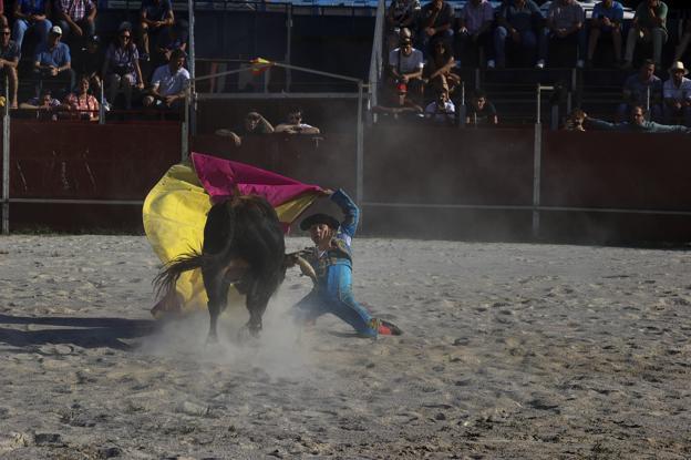 Bordas y Jaracho salen a hombros en Treceño