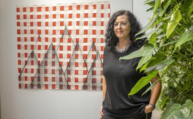 Gloria Pereda devuelve su espacio a la naturaleza en el Centro Cívico Tabacalera