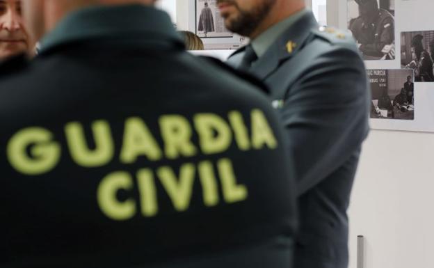 Una mujer muere apuñalada por el tío de su marido en Valencia