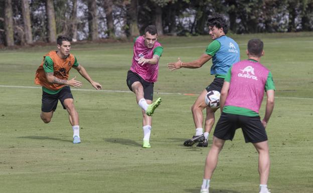 «Todos tenemos ganas de que el árbitro pite el inicio del partido», dice Íñigo Vicente