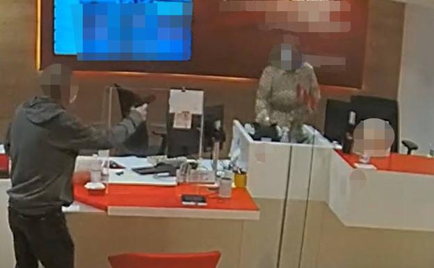 Cae un peligroso atracador que asaltó tres bancos en Santander a mano armada