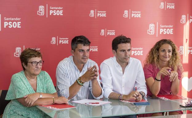 La Ejecutiva del PSOE pide un gesto a Ceruti para presentar una moción de censura