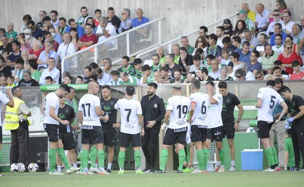 La plantilla del Racing elige sus dorsales para el nuevo curso