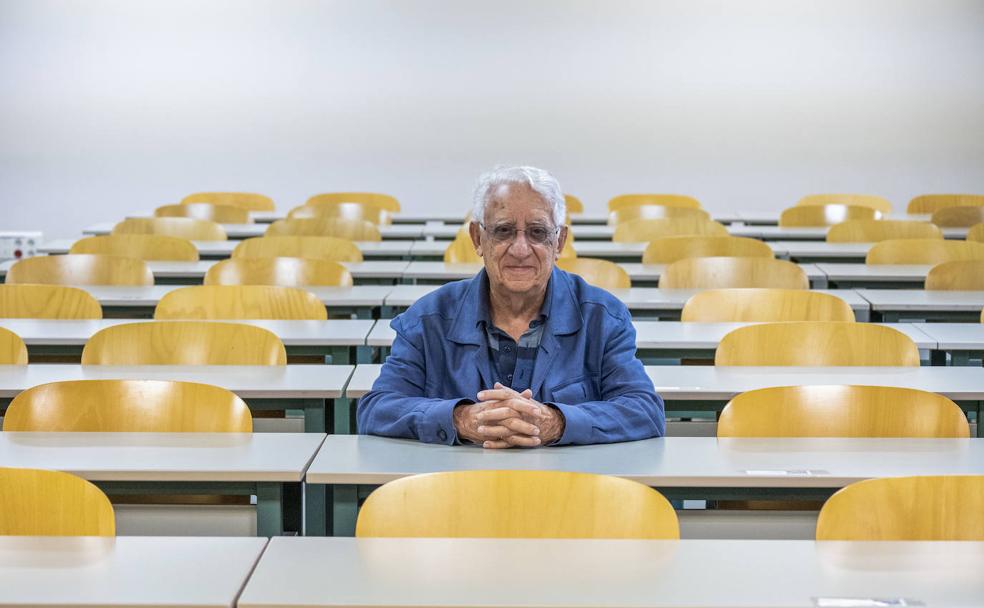 Francisco, universitario a los 88 años