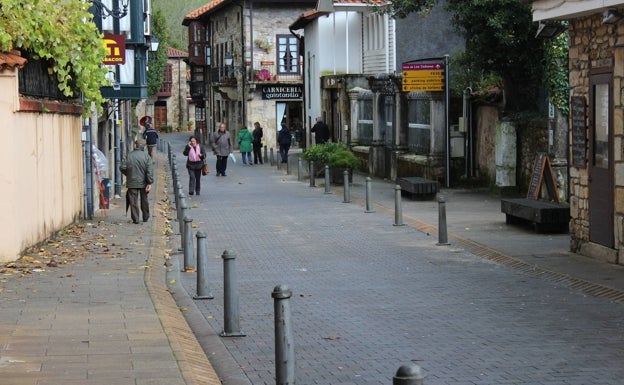 Liérganes insiste en que la Guardia Civil tiene que multar en el casco histórico