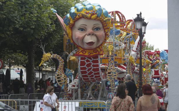 La Avenida de España se convierte en un museo