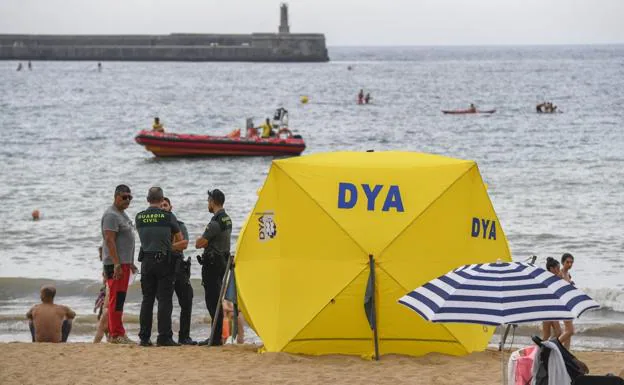 Las playas cántabras registran más de 200 rescates en un verano con nueve ahogados
