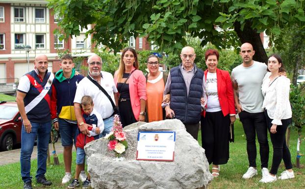 Astillero rinde homenaje a la enfermera Pilar Río y pone su nombre a un parque infantil