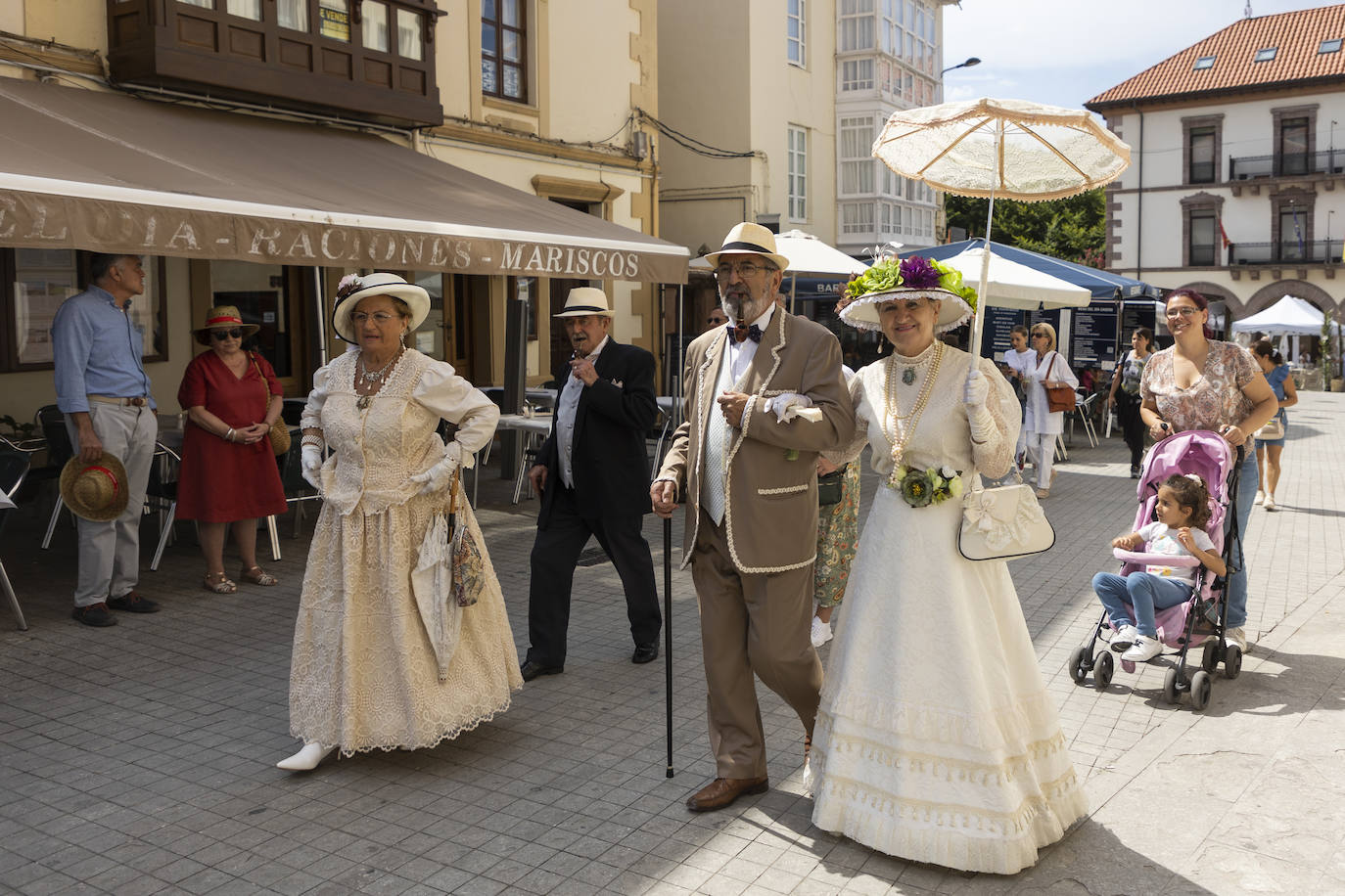 Comillas celebra un mercado colonial en honor a los indianos