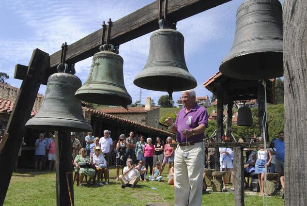 Meruelo recupera el histórico sonido de las campanas