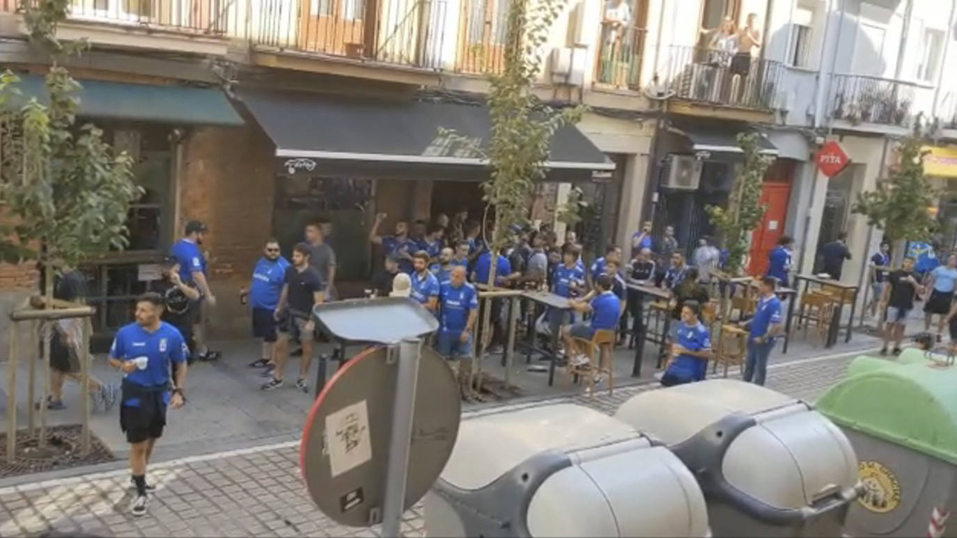 Así han vivido el día en Santander los aficionados del Oviedo